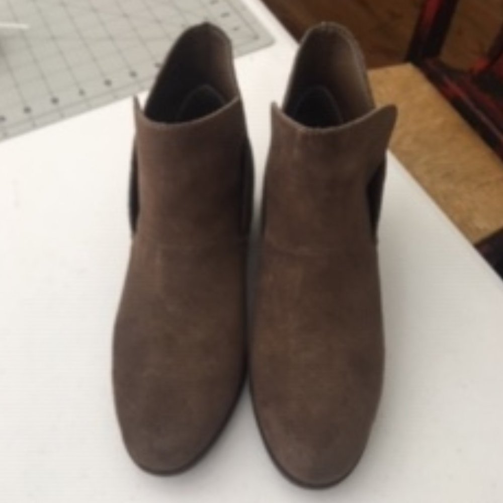 Me too Zale Booties